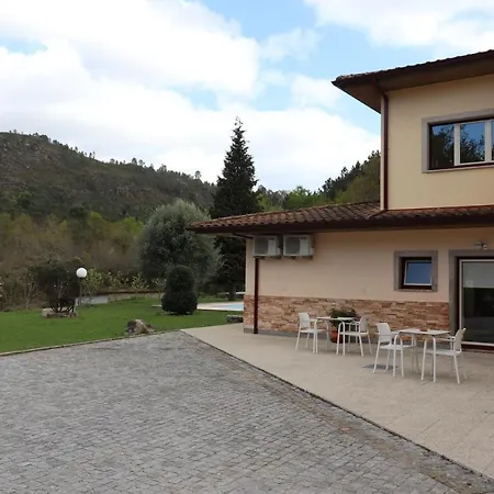 Outeiro Do Moinho Bed & Breakfast 4*