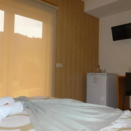 Bed & Breakfast Outeiro Do Moinho 4*